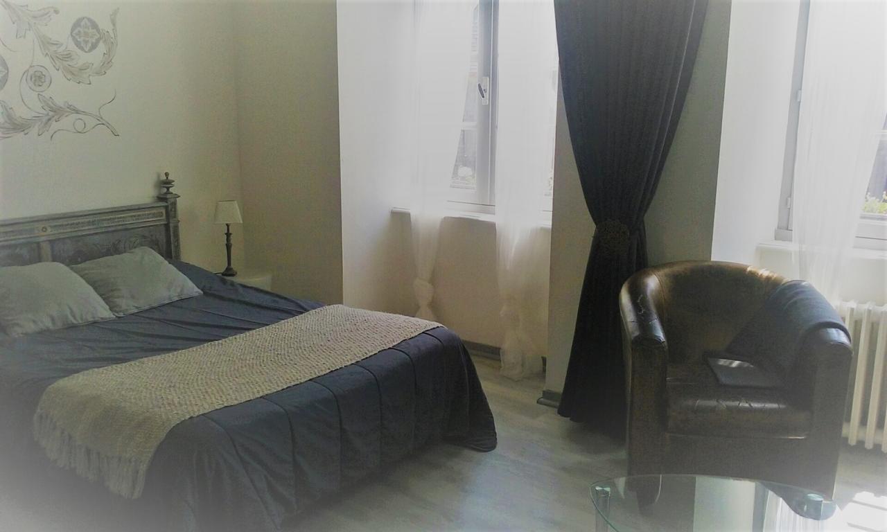 Hotel Le Saint Yves Tréguier Buitenkant foto